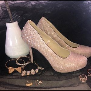 Nicole Glitter Close Toe Pump Sz. 9.5